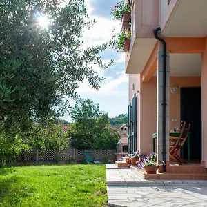 Lavandula Apartment